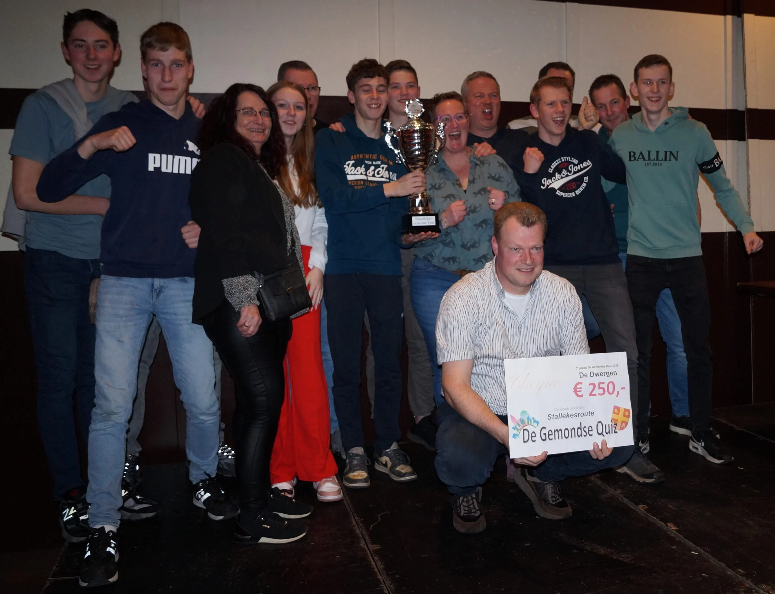Team De Dwergen winnaar van de Gemondse Quiz 2025