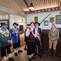 1e prijs + promotie Jelle vd Leest